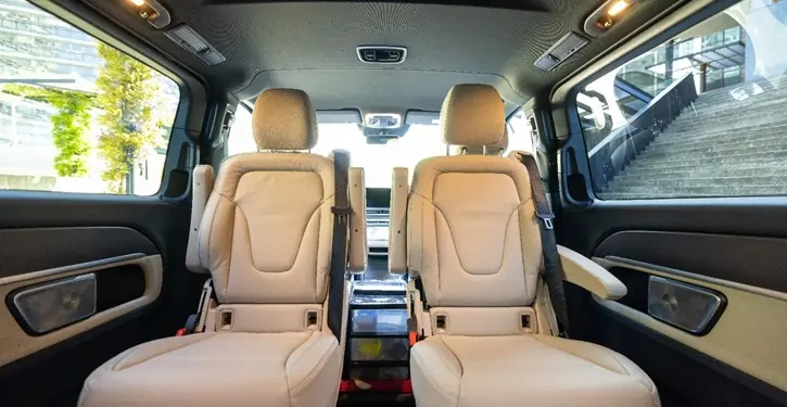 mb-v-class-rear-inside-view.webp